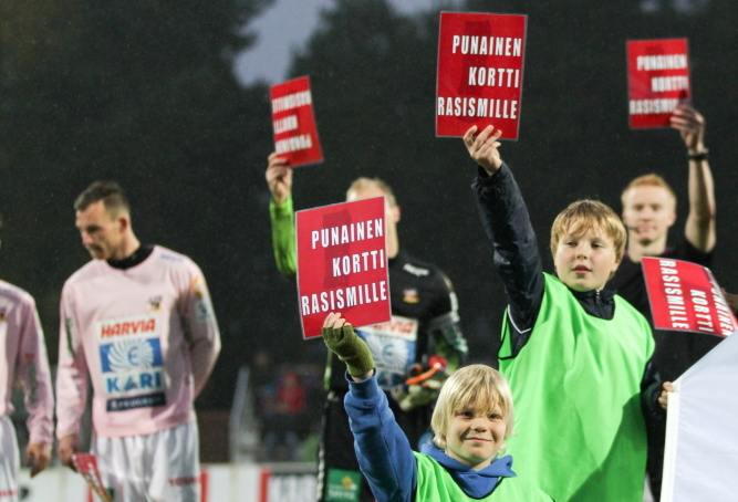 JJK-JIPPO ottelussa näytetään punaista korttia rasismille